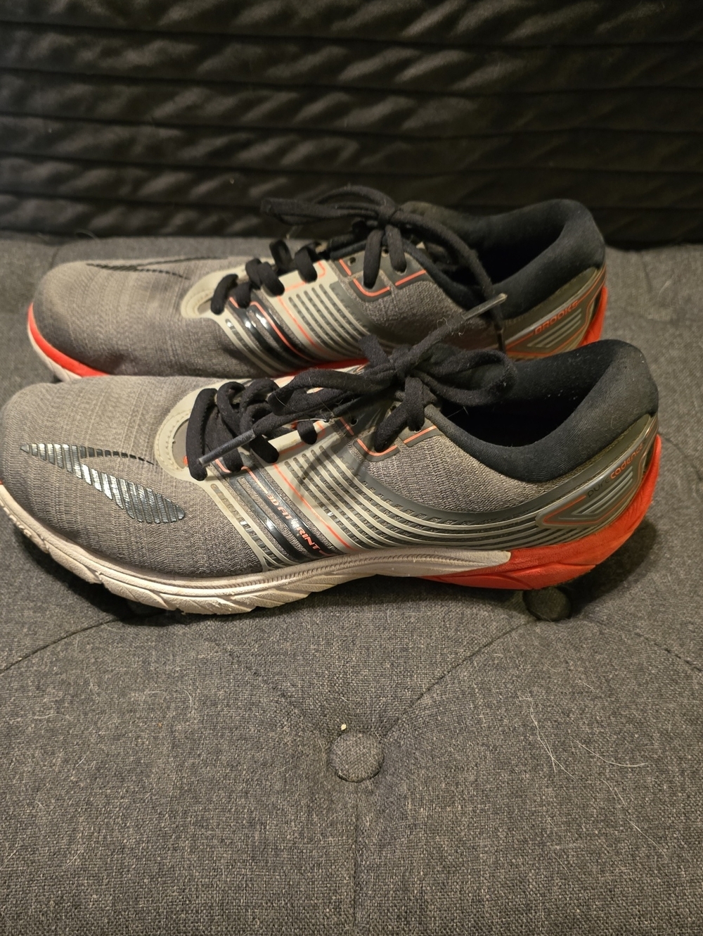 Brooks Women's Athletic Running Shoes - Gray with Pink